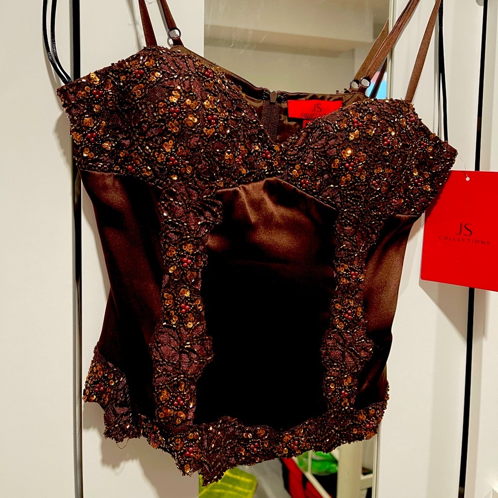 Top and bottom evening clothes